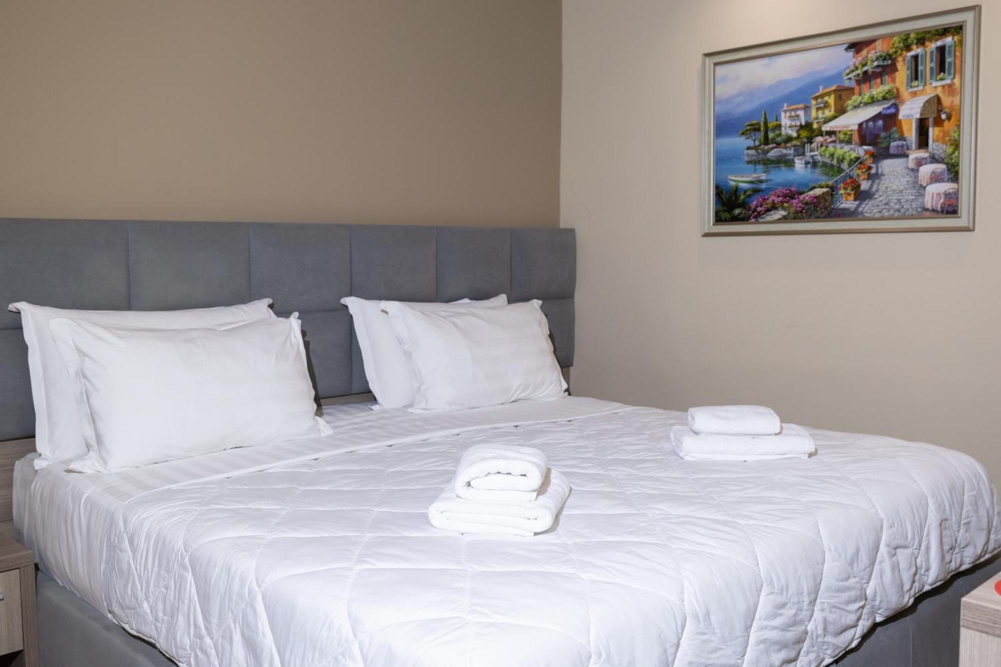 טיראנה 4R Colombo Hotel מראה חיצוני תמונה