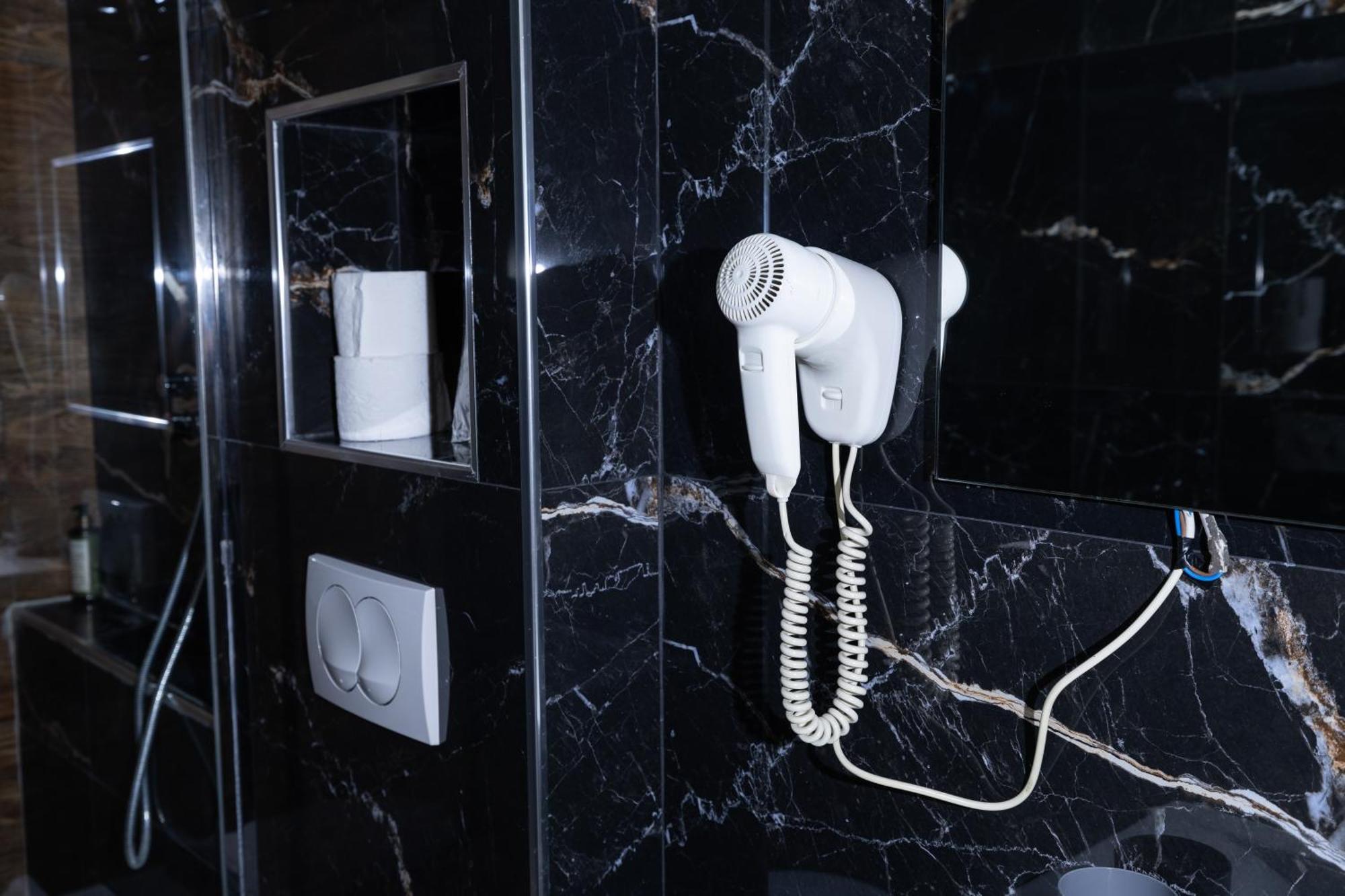 טיראנה 4R Colombo Hotel מראה חיצוני תמונה