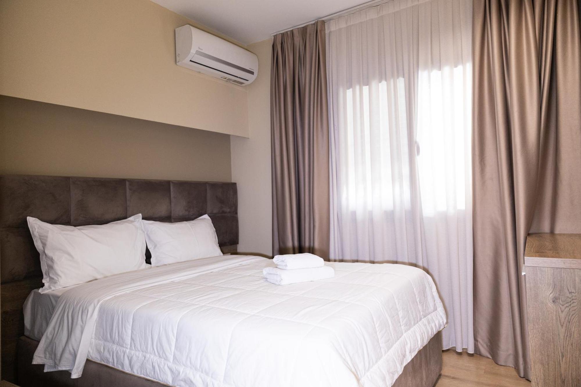 טיראנה 4R Colombo Hotel מראה חיצוני תמונה